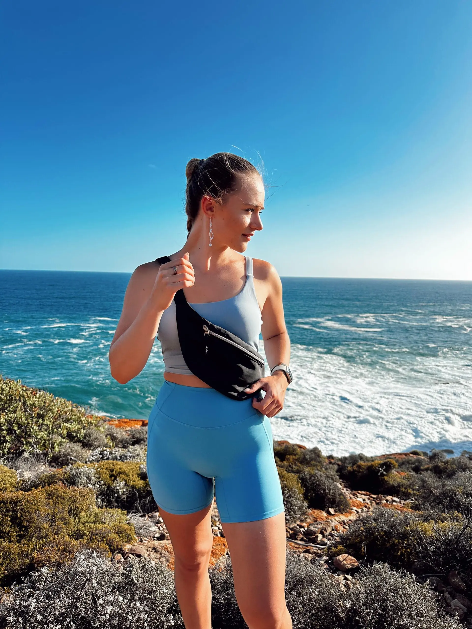 Open Back Criss-Cross Sports Bra